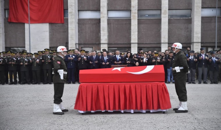 Edirne şehidi törenle memleketine gönderildi