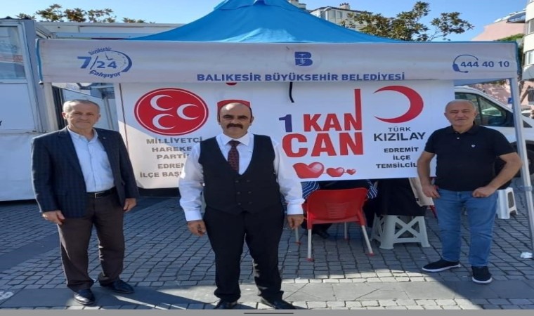 Edremitte MHPden kan bağış kampanyası ile Kızılaya destek