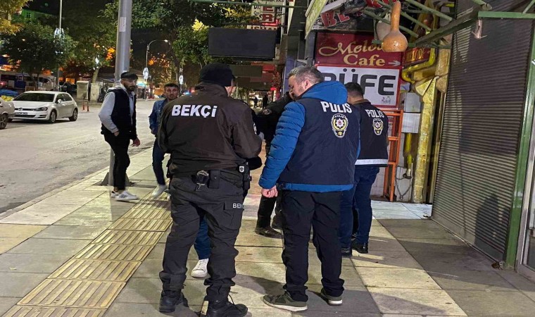 Elazığ polisinin şok uygulamaları sürüyor