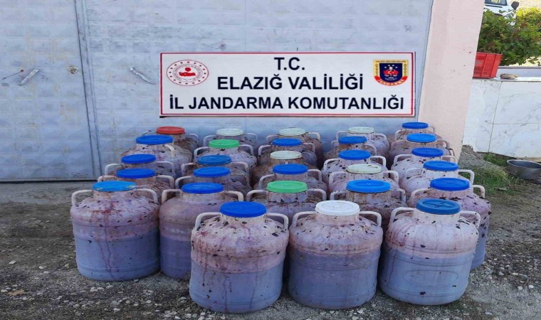 Elazığda 2 ton kaçak şarap ele geçirildi