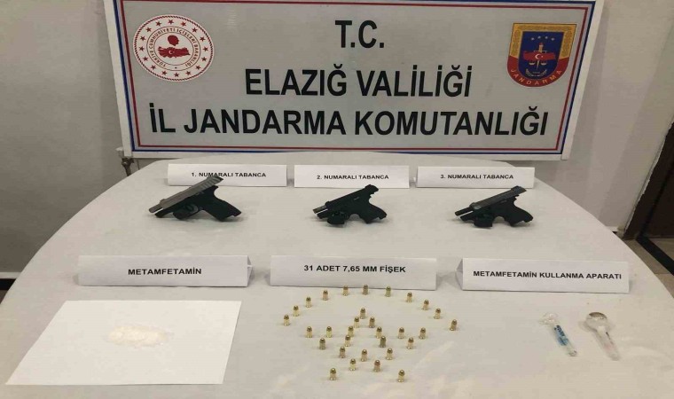 Elazığda ruhsatsız silah ve uyuşturucu operasyonu: 2 gözaltı