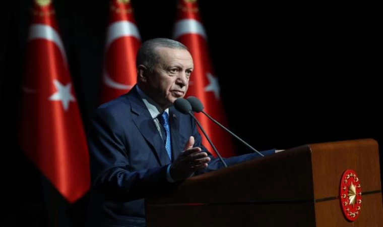 Erdoğan: Üniversitelerin asıl varlık gayelerinin önündeki engelleri kaldırdık