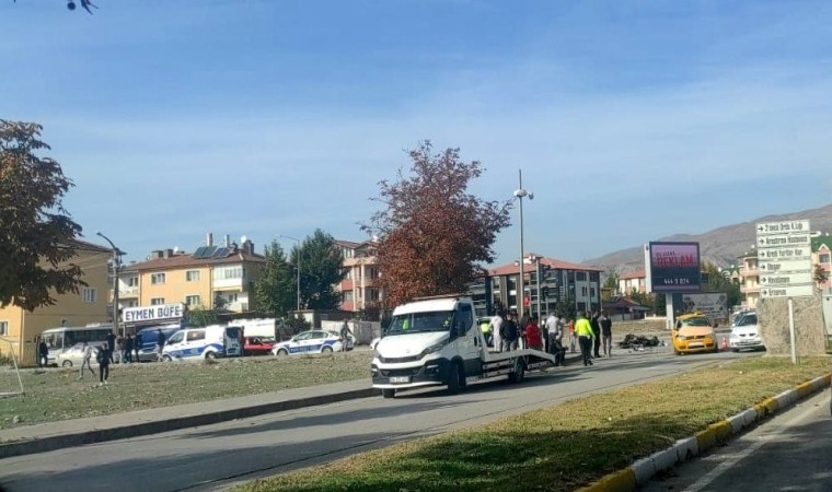 Erzincanda trafik kazası: 1 ölü, 1 yaralı