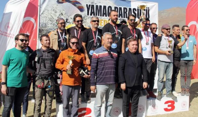 Erzincan’daki Türkiye Yamaç Paraşütü Hedef Eğitim Yarışması sona erdi