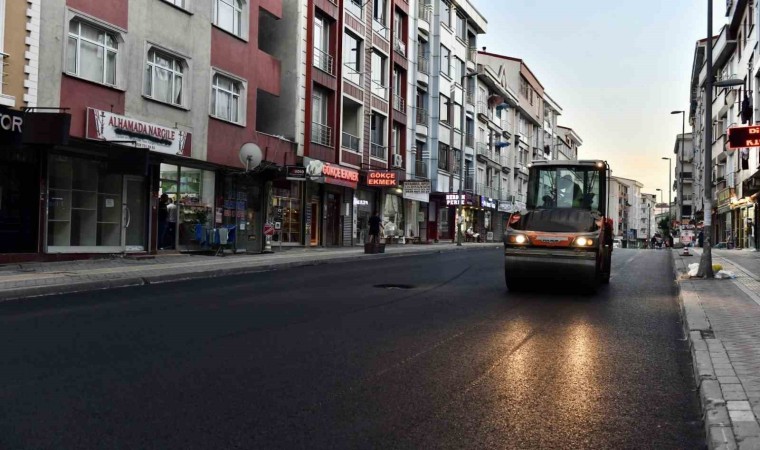 Esenyurtta yollarda bakım ve onarım çalışmaları sürüyor