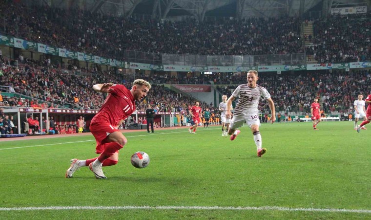 EURO 2024 Elemeleri: Türkiye: 0 - Letonya: 0 (İlk yarı)