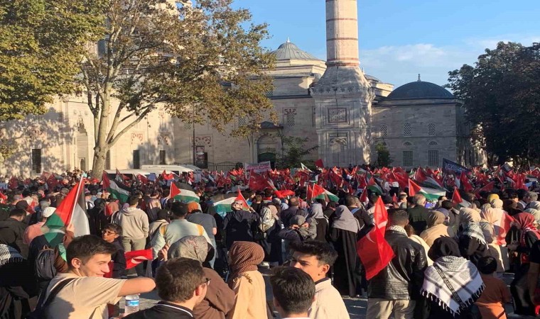 Fatihte Filistine destek yürüyüşü düzenlendi