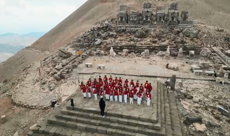 Fazıl Sayın 100. Yıl Marşı, Nemrut Dağı zirvesinde seslendirildi