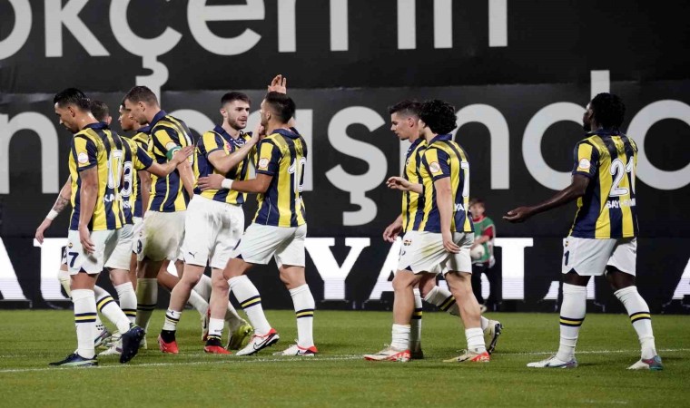 Fenerbahçe rekorunu 10 maça çıkardı