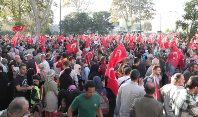 Filistin’e destek yürüyüşü; hayatını kaybedenler için Ayasofya’da dua edildi