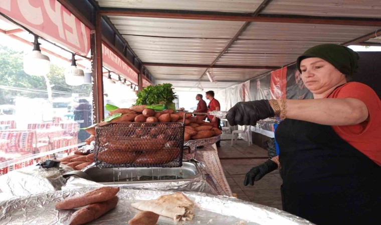 Gaziantep ve Hatayın yöresel lezzetleri Afyonkarahisarda görücüye çıktı