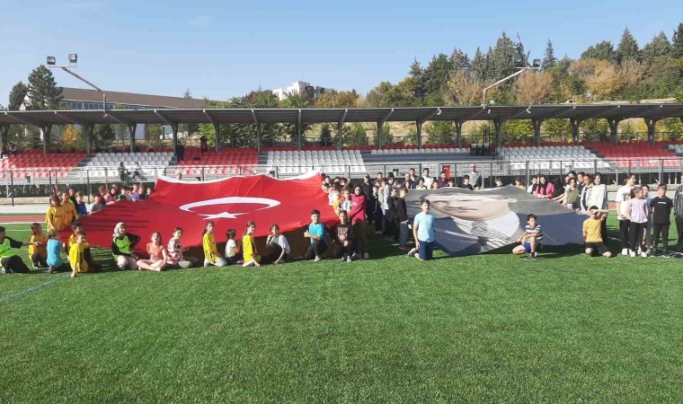 Gedizde 100.yılda Cumhuriyet koşusu