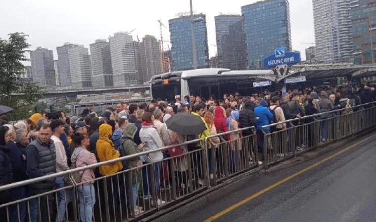 Geniş haber // Uzunçayır’da metrobüs kazası :3 yaralı