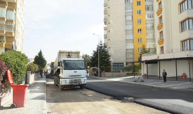 Girne Şehitler Caddesinde asfalt çalışması başladı