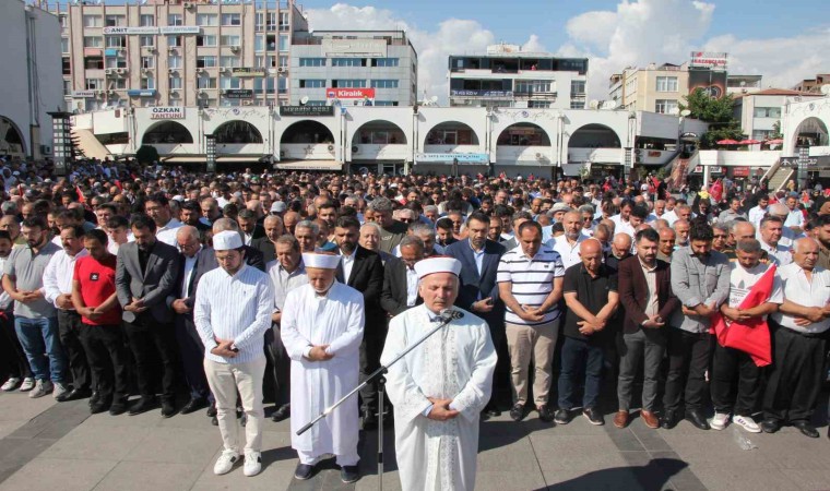 Hayatını kaybeden Filistinliler için Mersinde gıyabi cenaze namazı kılındı