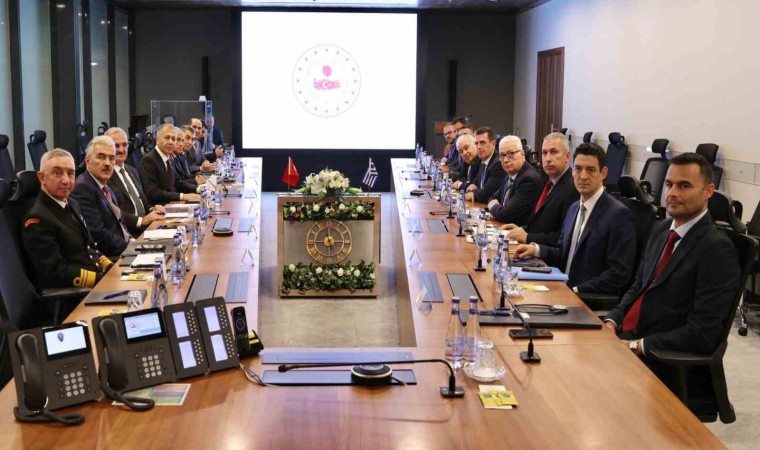 İçişleri Bakanı Yerlikaya, Yunanistan Göç ve İltica Bakanı Kairidis ile görüştü