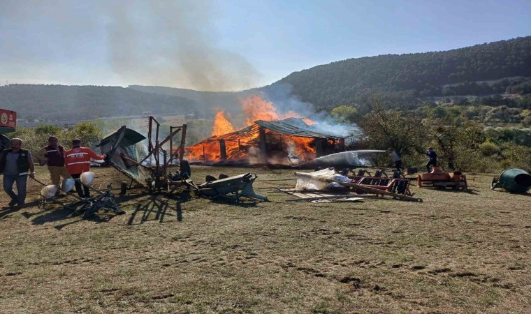 İki günde 9uncu yangın çıktı, mahalleli tedirgin oldu