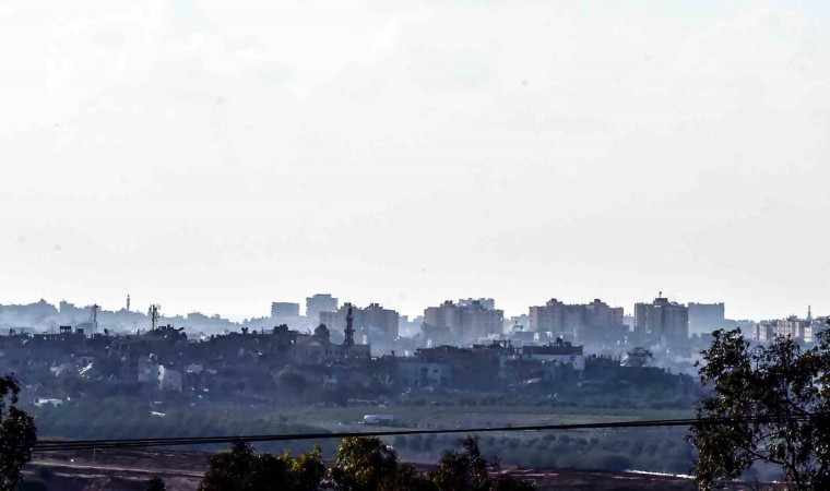 İsrailde çatışma bölgesinden dumanlar yükseliyor