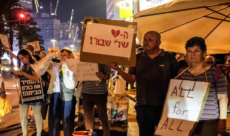 İsrailde Netanyahu karşıtlarından “yakınlarımızı geri getirin” protestosu