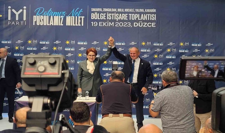 İYİ Parti Genel Başkanı Akşener, Düzcede belediye başkan adaylarını açıkladı