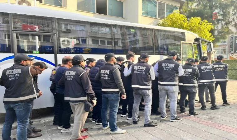 İzmir’deki FETÖ’ye ’Kıskaç’ operasyonunda 28 tutuklama