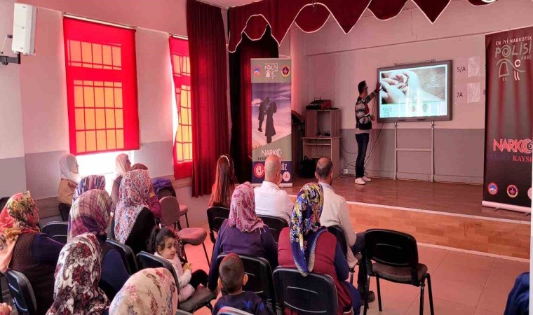 Jandarmadan annelere ‘narkotik eğitimi