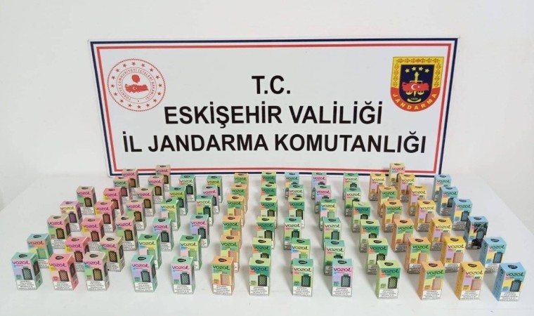 Kaçak elektronik sigara satmak isteyen şahıslara jandarma operasyonu