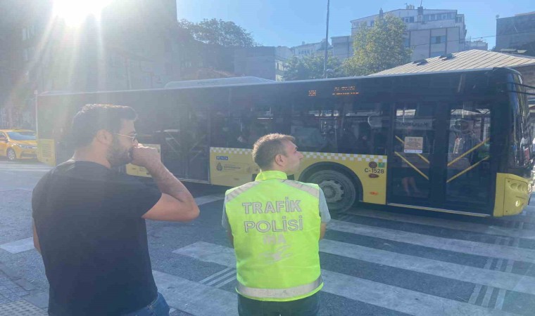 Kadıköyde 7 sürücüye 13 bin 853 lira ceza kesildi