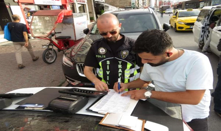 Kadıköy’de denetimde ceza yazılan taksici: Başka işiniz yok mu 