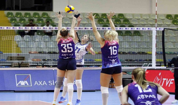 Kadınlar Kupa Voleyde çeyrek finale yükselen son 4 takım belli oldu