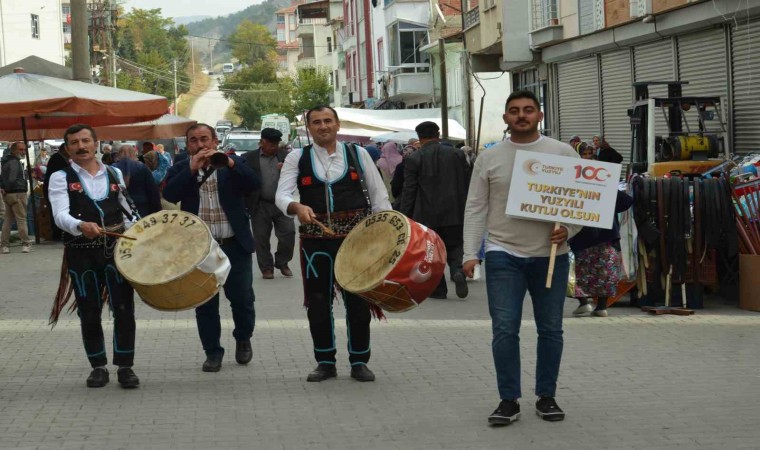 Kastamonuda Cumhuriyet coşkusu davul zurna ile kutlandı