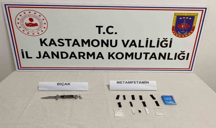 Kastamonuda üzerinde uyuşturucuyla yakalanan şahıs gözaltına alındı