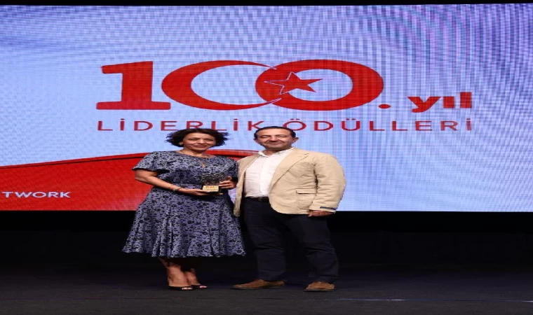 KidZania İstanbul CEO’su Timur, ‘100. Yıl Liderlik Ödülü’nü kazandı