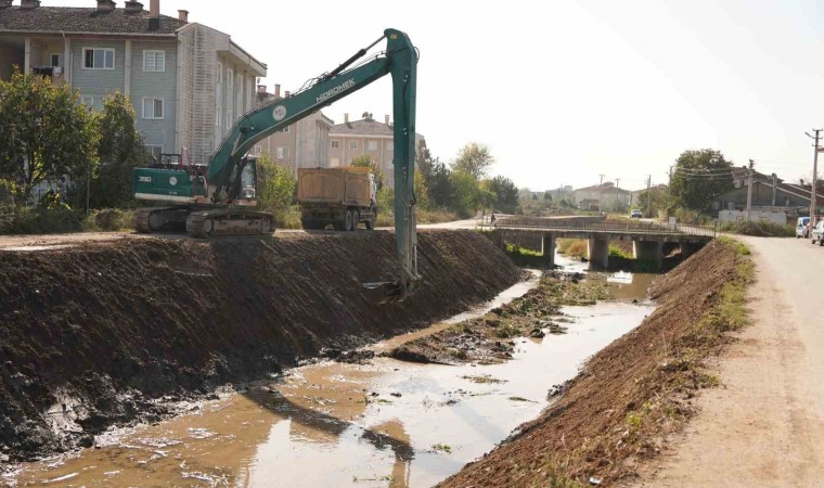 Kış öncesi dere yataklarında temizlik