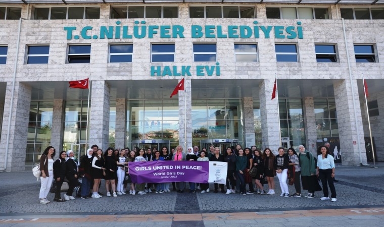 Kız çocukları Nilüferden dünyaya dostluk ve barış mesajı verdi