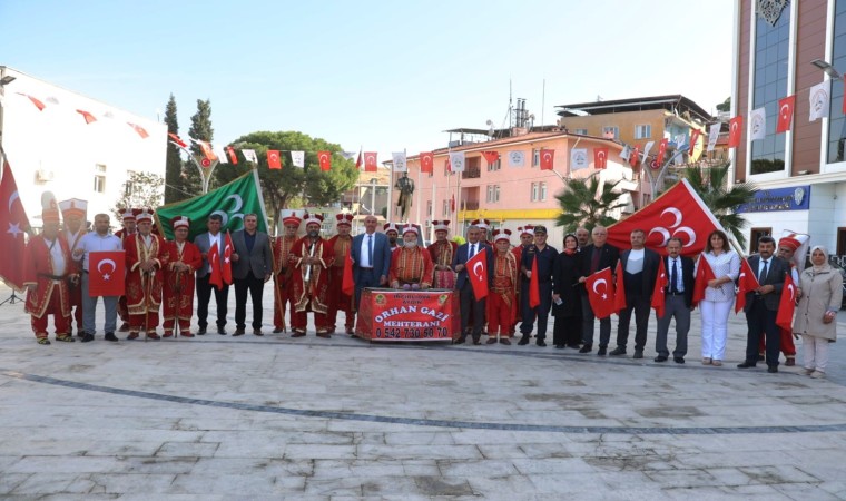 Koçarlıda Cumhuriyet korteji renkli görüntülere sahne oldu