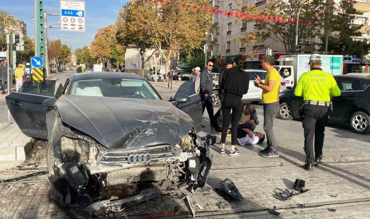 Konyada dönüş yasağı olan kavşakta kaza: 1 yaralı