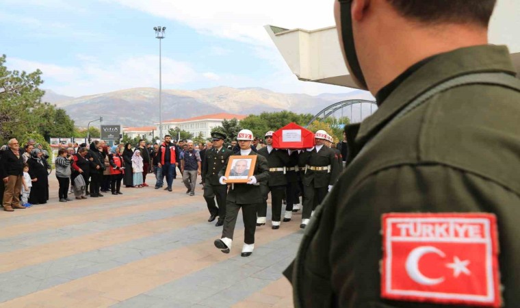 Kore gazisi son yolculuğuna uğurlandı