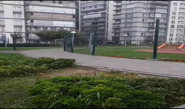 Küçükçekmece’de site yönetimi ile mahallelinin park kavgası