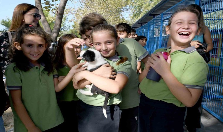 Kuşadası Belediyesi can dostları çocuklarla buluşturdu