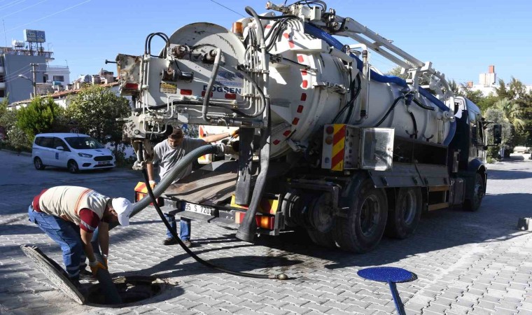 Kuşadası Belediyesi kış hazırlıklarına devam ediyor