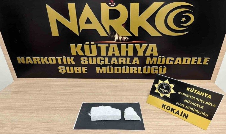 Kütahyada 395,85 gram taş kokain ele geçirildi