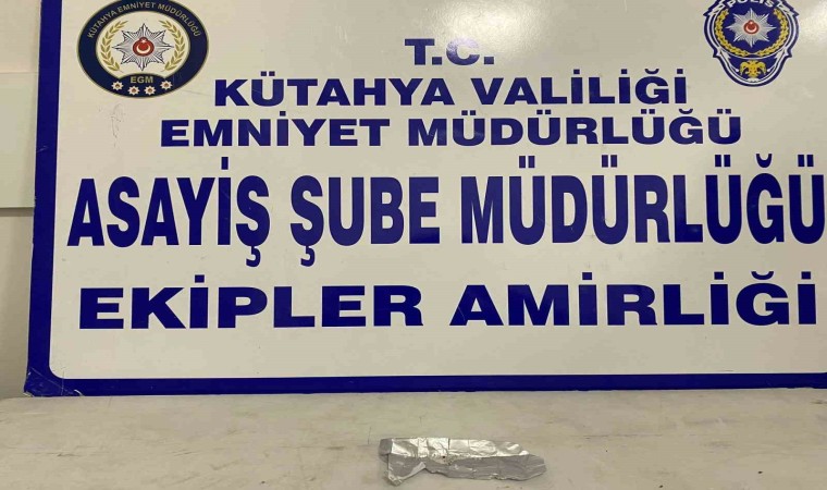 Kütahyada bir kişinin üzerinde uyuşturucu bulundu