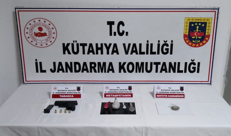 Kütahyada jandarmanın uyuşturucu operasyonu