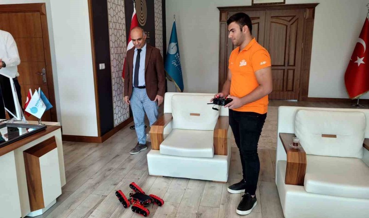 Lise öğrencilerinden hayat kurtaracak robot