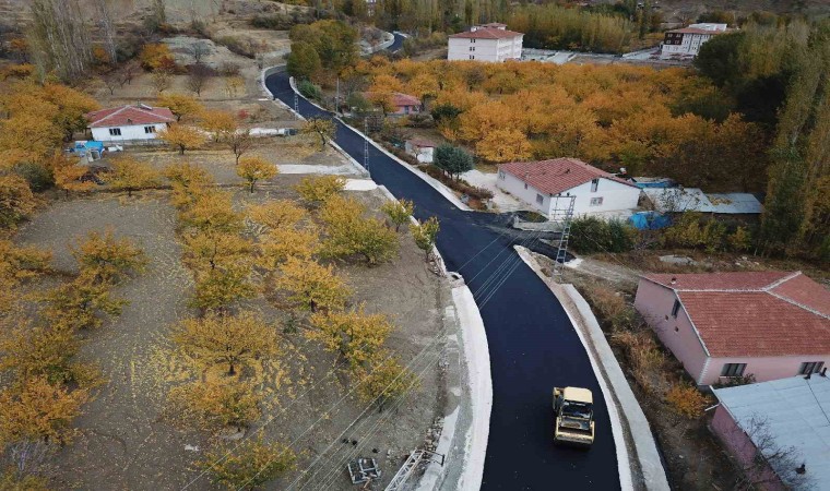 Malatyada deprem sonrası bozulan yollar yenileniyor