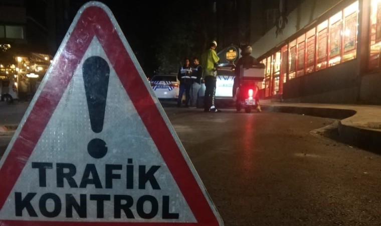 Manisada trafik denetimleri hız kesmeden devam ediyor