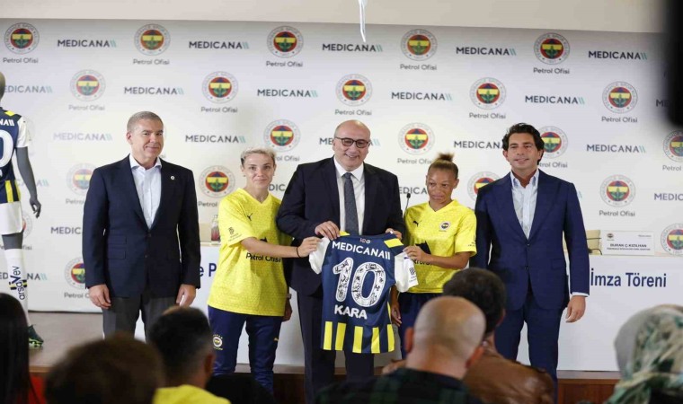 Medicana Sağlık Grubu, Fenerbahçe Kadın Futbol Takımının forma sırt sponsoru oldu