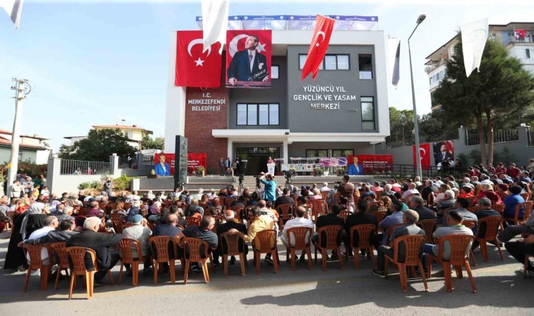 Merkezefendide ‘Yüzüncü Yıl Gençlik Merkezi hizmete açıldı