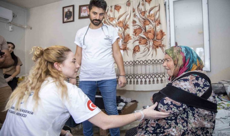 Mersinde yaşlılar şimdi daha mutlu